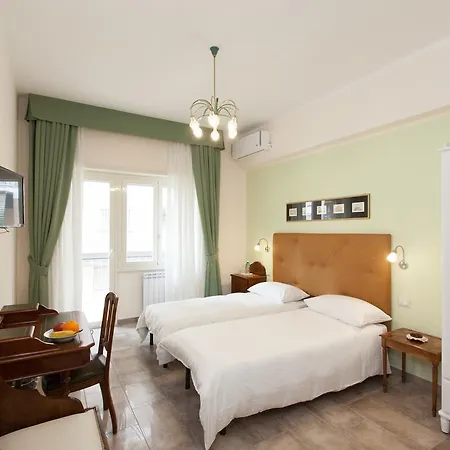 Casa de hóspedes Anice 4*