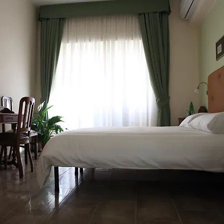 Anice 게스트하우스 로마